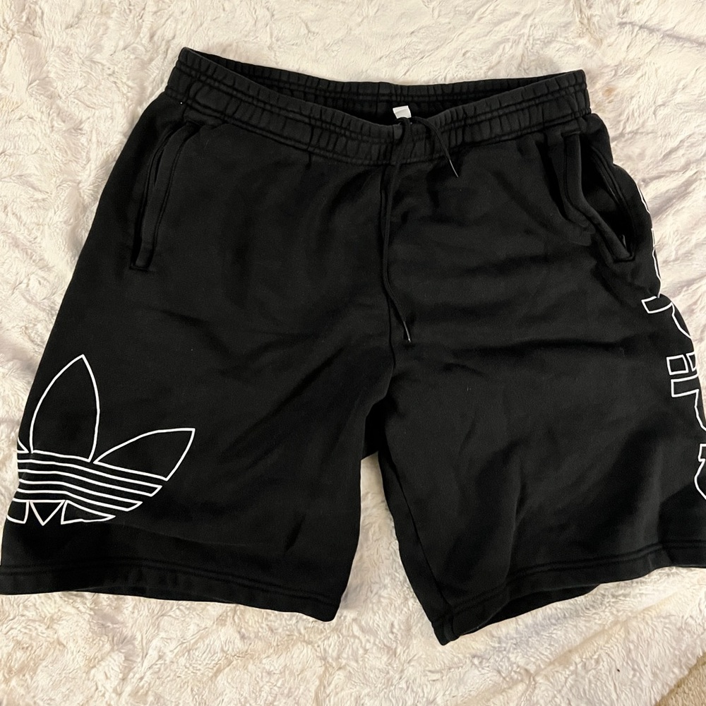 Priced to sell!!! Adidas woven cotton shorts with zipper pockets
